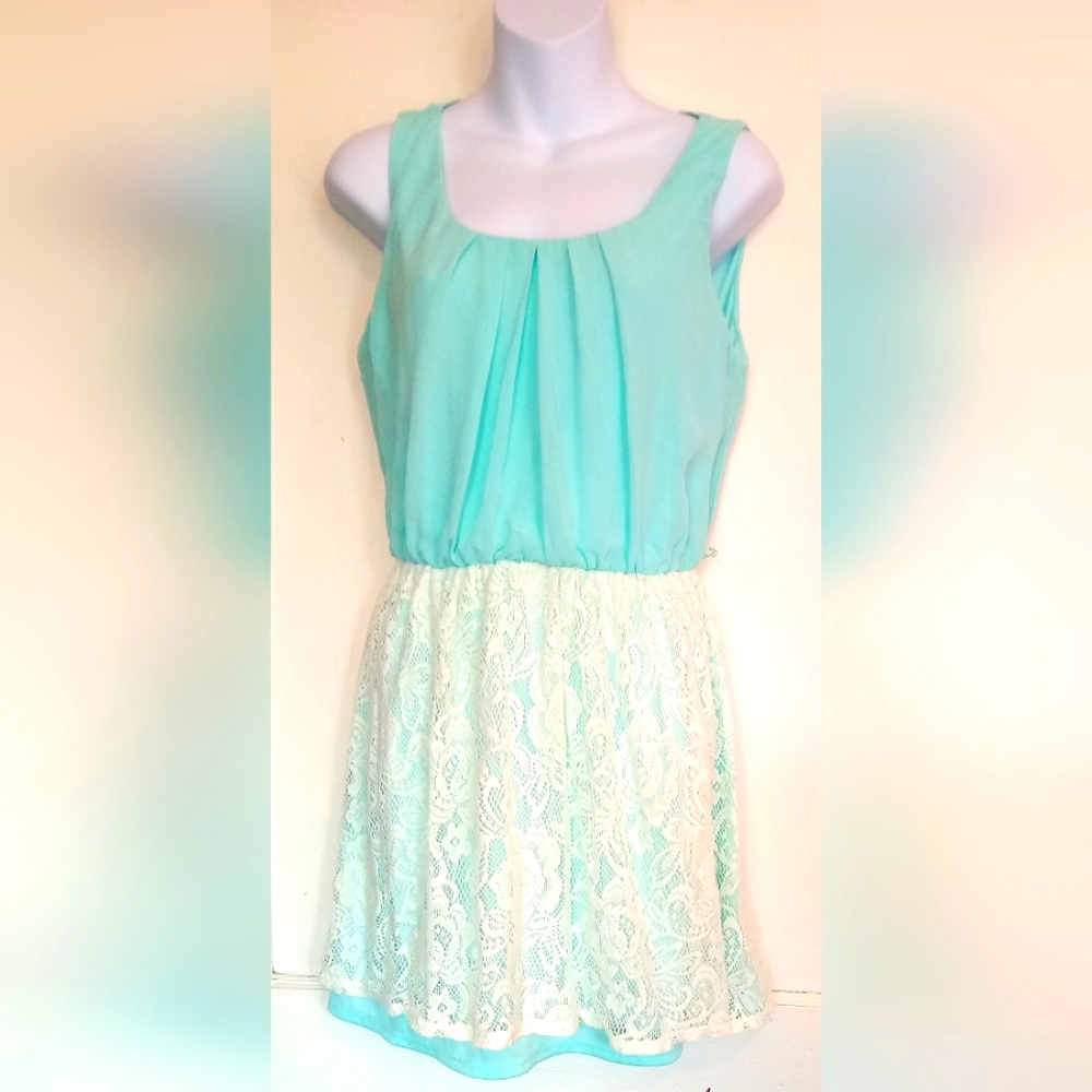 IZ BYER LADIES MINT GREEN Dress W/ACCENT Sz M